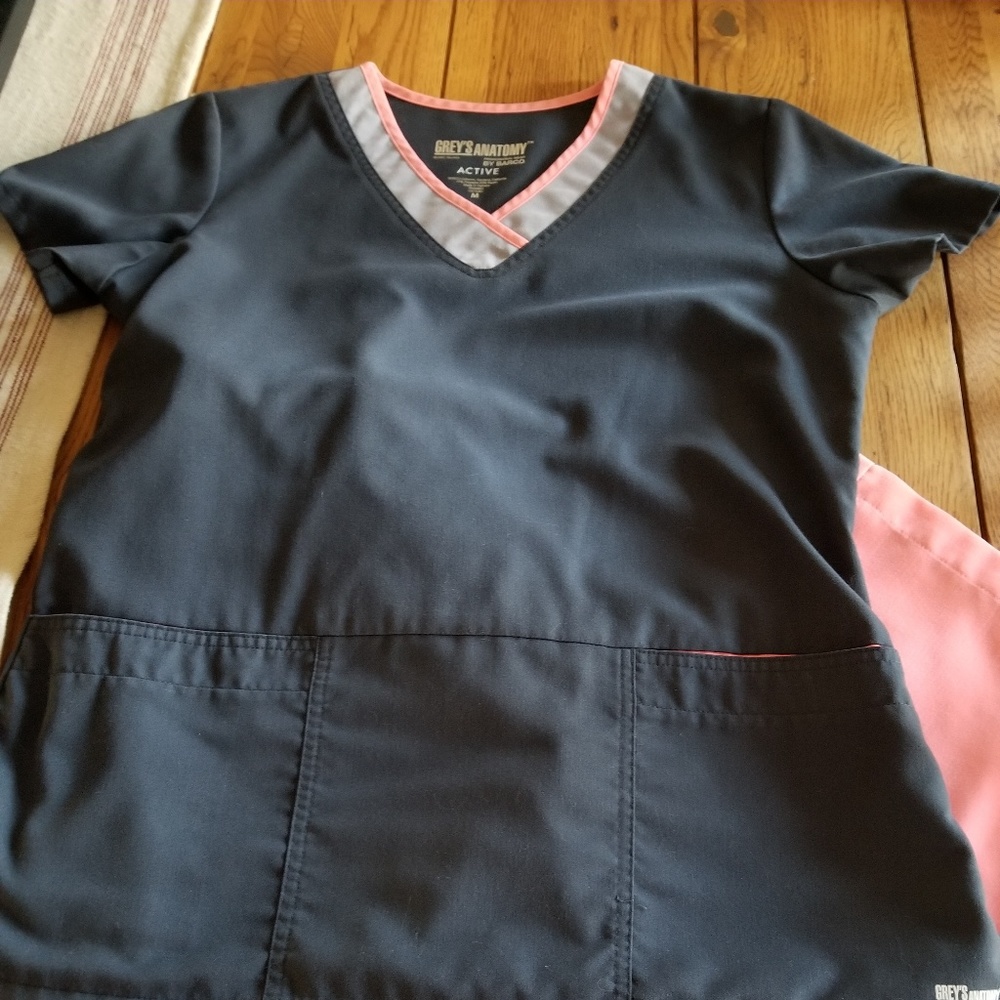 Greys Anatomy Scrub Set